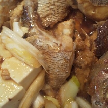 金目鯛ではなく普通の鯛で。豆腐も葱もとっても美味しかったです♪有難うございます！